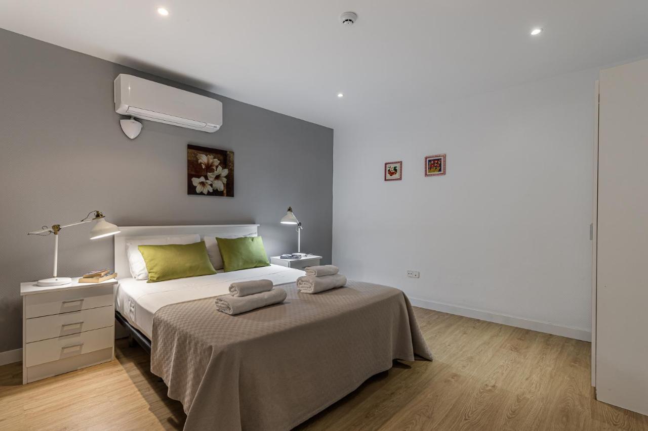 Waou Apartamentos En Sol Confort 2 Madrid Exterior photo